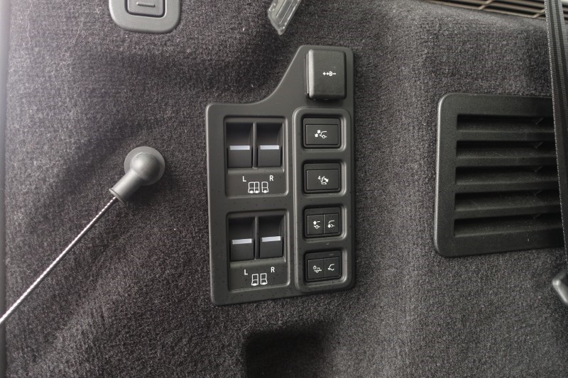 2025 (75) LAND ROVER DISCOVERY 3.0 D350 Metropolitan Edition 5dr Auto 5294810