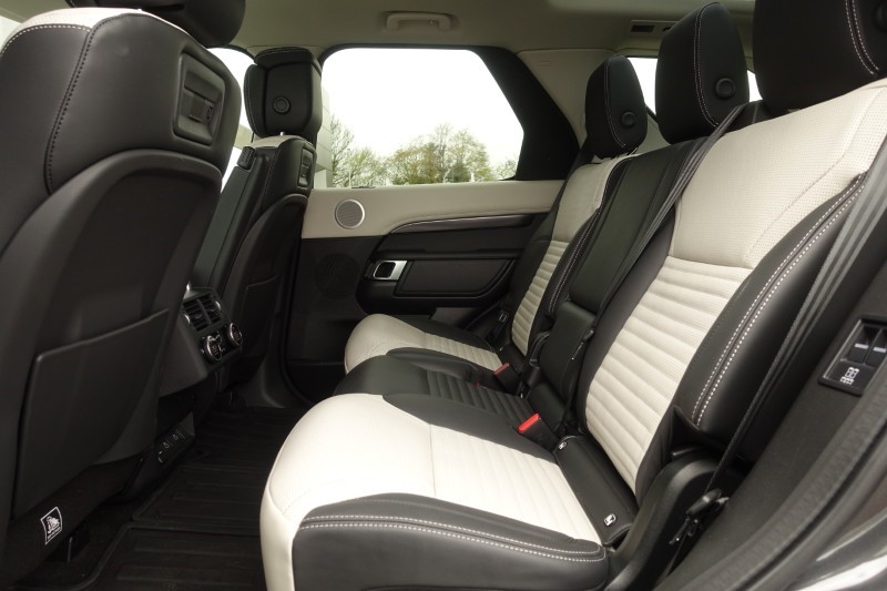 2025 (75) LAND ROVER DISCOVERY 3.0 D350 Metropolitan Edition 5dr Auto 5294774