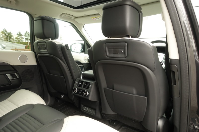 2025 (75) LAND ROVER DISCOVERY 3.0 D350 Metropolitan Edition 5dr Auto 5294840