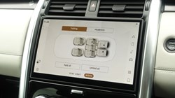 2025 (75) LAND ROVER DISCOVERY 3.0 D350 Metropolitan Edition 5dr Auto 5294823