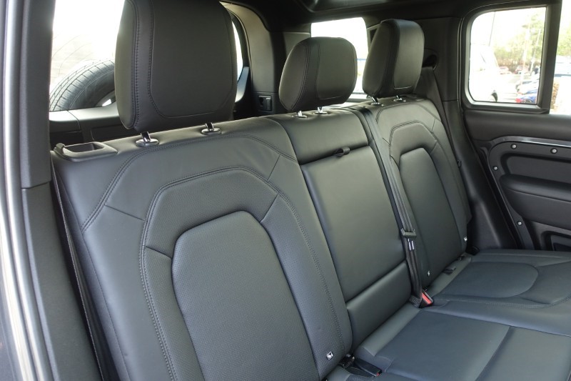 2022 (72) LAND ROVER DEFENDER 5.0 P525 V8 Carpathian Edition 110 5dr Auto 5316983