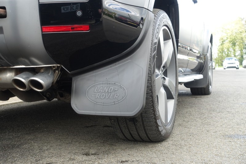 2022 (72) LAND ROVER DEFENDER 5.0 P525 V8 Carpathian Edition 110 5dr Auto 5316940