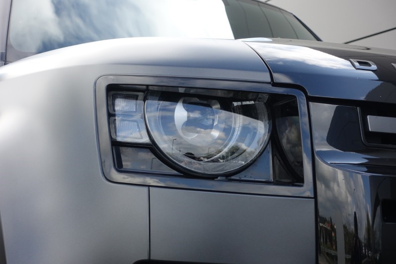 2022 (72) LAND ROVER DEFENDER 5.0 P525 V8 Carpathian Edition 110 5dr Auto 5316929