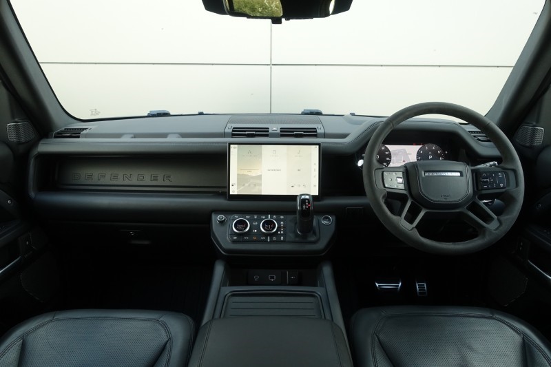 2022 (72) LAND ROVER DEFENDER 5.0 P525 V8 Carpathian Edition 110 5dr Auto 5316921