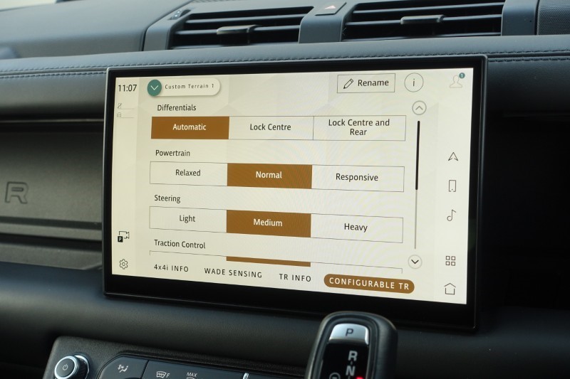 2022 (72) LAND ROVER DEFENDER 5.0 P525 V8 Carpathian Edition 110 5dr Auto 5316970