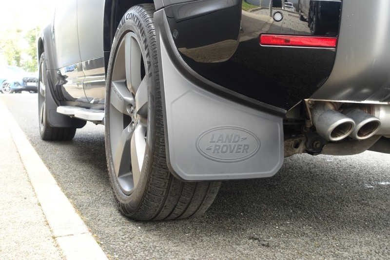 2022 (72) LAND ROVER DEFENDER 5.0 P525 V8 Carpathian Edition 110 5dr Auto 5316943