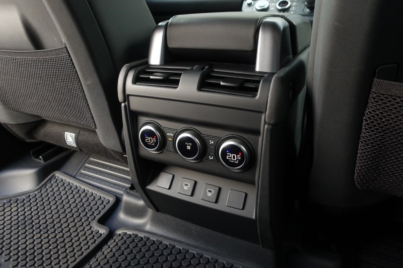 2022 (72) LAND ROVER DEFENDER 5.0 P525 V8 Carpathian Edition 110 5dr Auto 5316930