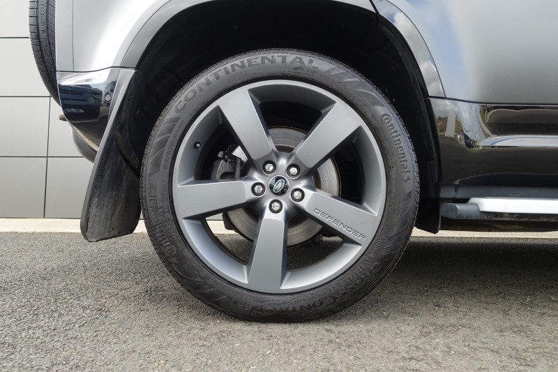 2022 (72) LAND ROVER DEFENDER 5.0 P525 V8 Carpathian Edition 110 5dr Auto 5316939