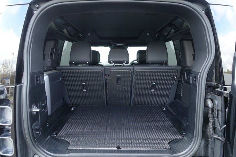 2022 (72) LAND ROVER DEFENDER 5.0 P525 V8 Carpathian Edition 110 5dr Auto 5316922