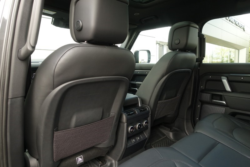 2022 (72) LAND ROVER DEFENDER 5.0 P525 V8 Carpathian Edition 110 5dr Auto 5316986