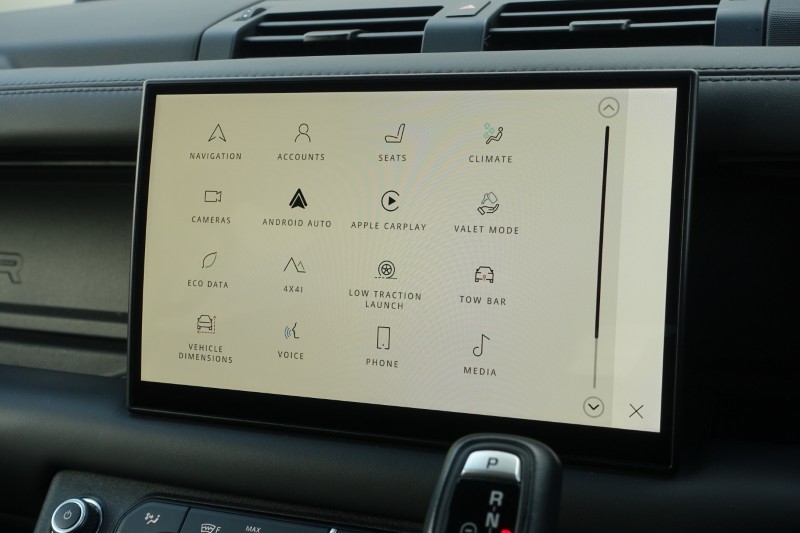 2022 (72) LAND ROVER DEFENDER 5.0 P525 V8 Carpathian Edition 110 5dr Auto 5316963