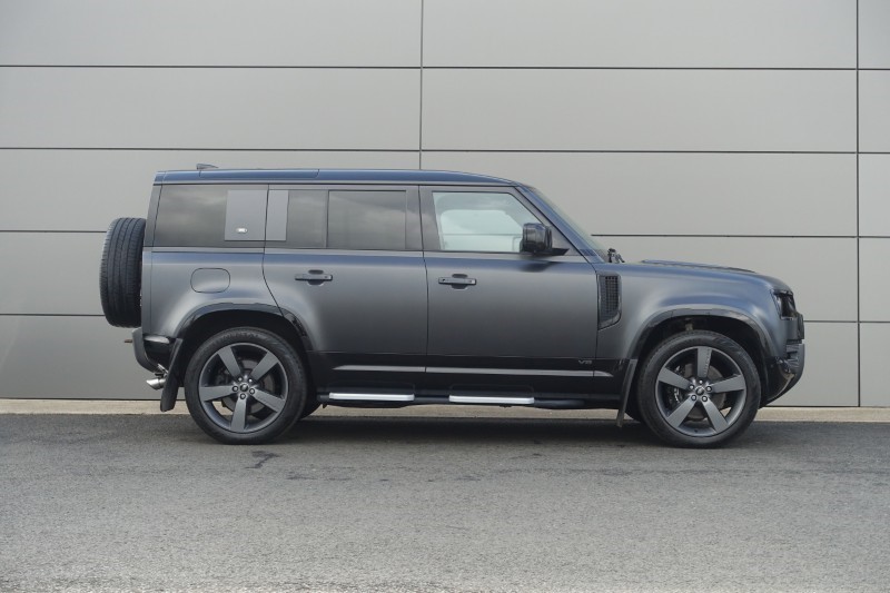 2022 (72) LAND ROVER DEFENDER 5.0 P525 V8 Carpathian Edition 110 5dr Auto 5316917