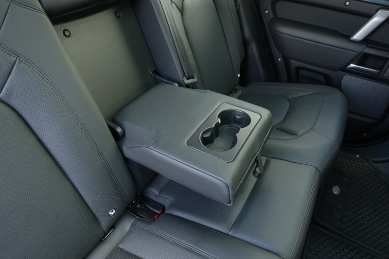 2022 (72) LAND ROVER DEFENDER 5.0 P525 V8 Carpathian Edition 110 5dr Auto 5316984