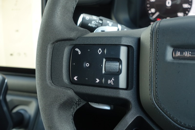 2022 (72) LAND ROVER DEFENDER 5.0 P525 V8 Carpathian Edition 110 5dr Auto 5316960