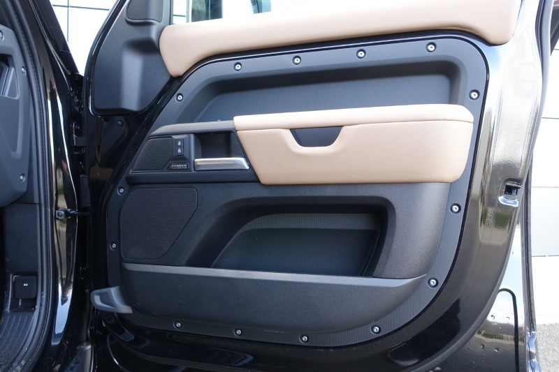 2026 (75) LAND ROVER DEFENDER 3.0 D350 X-Dynamic HSE 110 5dr Auto 5311236