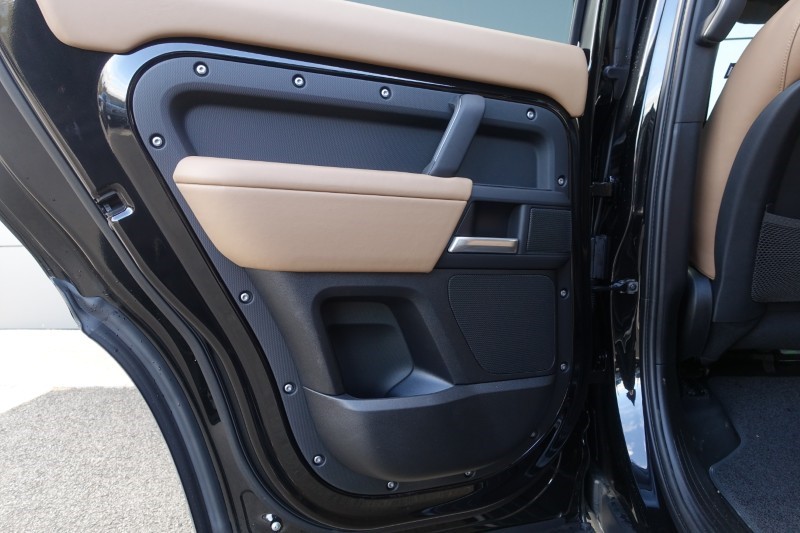 2026 (75) LAND ROVER DEFENDER 3.0 D350 X-Dynamic HSE 110 5dr Auto 5311243