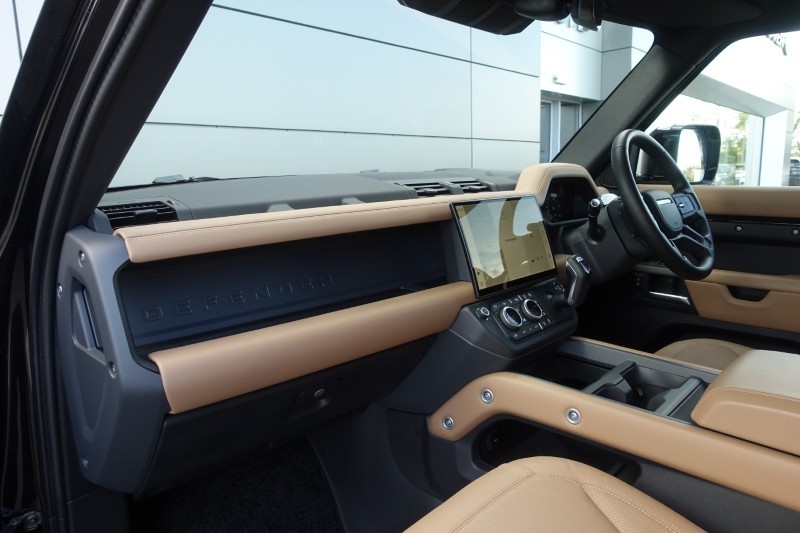 2026 (75) LAND ROVER DEFENDER 3.0 D350 X-Dynamic HSE 110 5dr Auto 5311247
