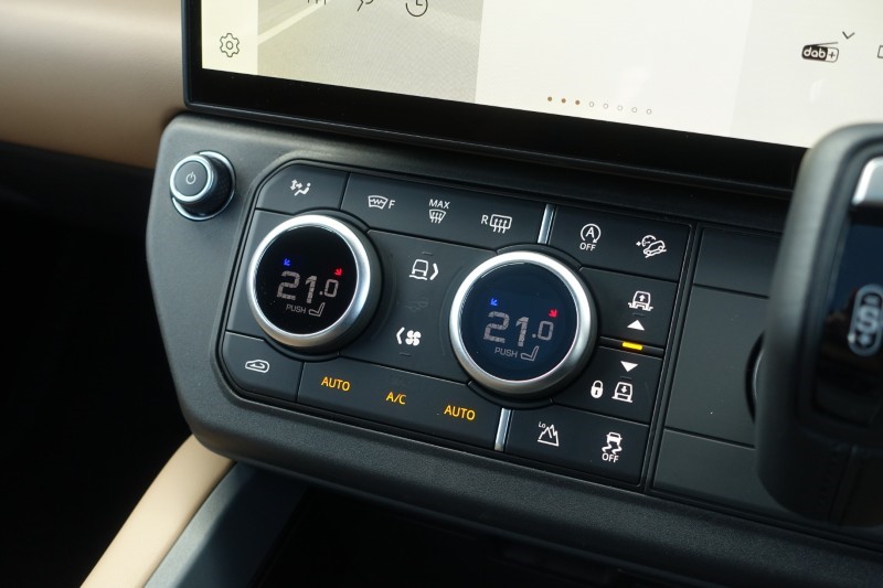 2026 (75) LAND ROVER DEFENDER 3.0 D350 X-Dynamic HSE 110 5dr Auto 5311229