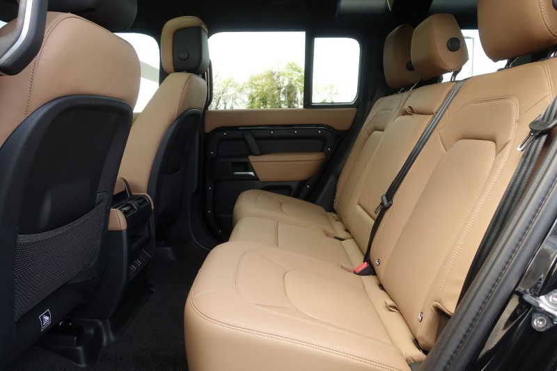 2026 (75) LAND ROVER DEFENDER 3.0 D350 X-Dynamic HSE 110 5dr Auto 5311182