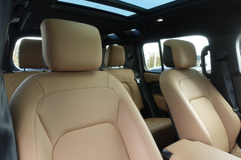 2026 (75) LAND ROVER DEFENDER 3.0 D350 X-Dynamic HSE 110 5dr Auto 5311232