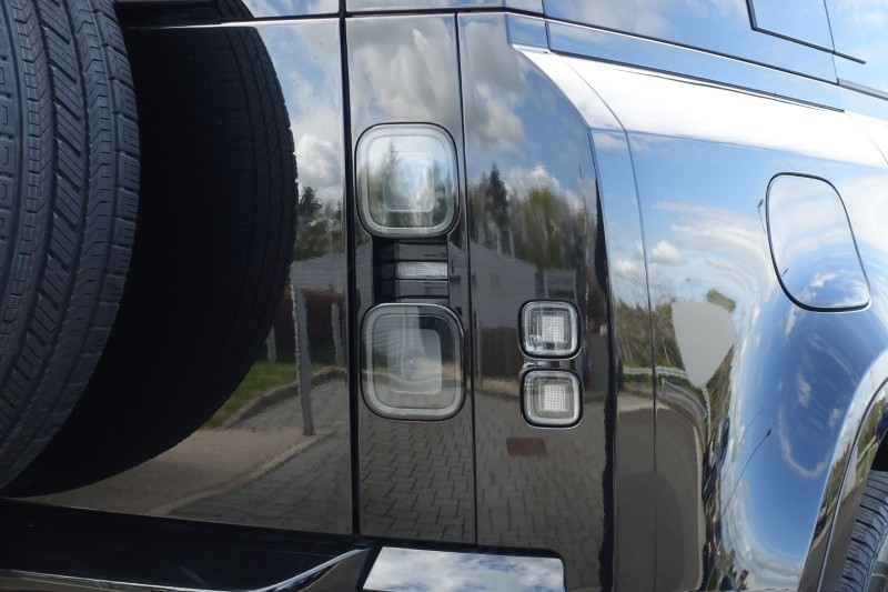 2026 (75) LAND ROVER DEFENDER 3.0 D350 X-Dynamic HSE 110 5dr Auto 5311209