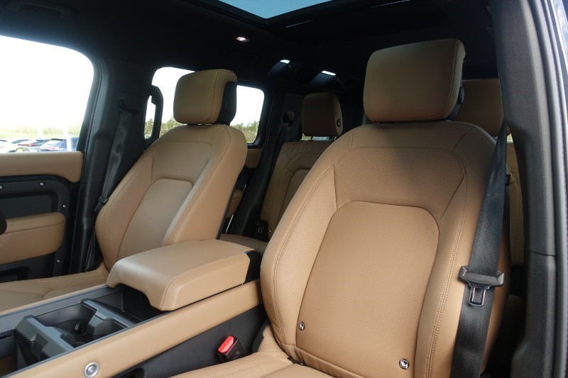 2026 (75) LAND ROVER DEFENDER 3.0 D350 X-Dynamic HSE 110 5dr Auto 5311250