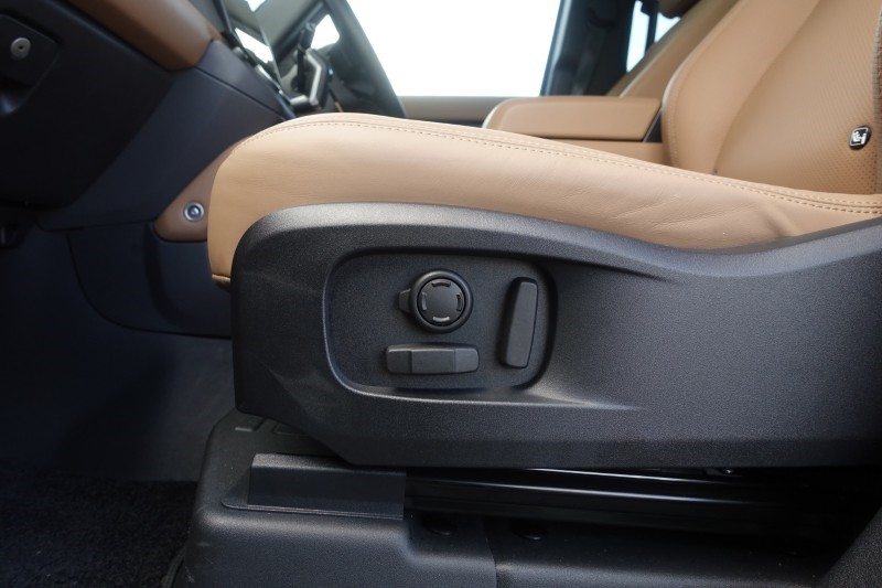 2026 (75) LAND ROVER DEFENDER 3.0 D350 X-Dynamic HSE 110 5dr Auto 5311249