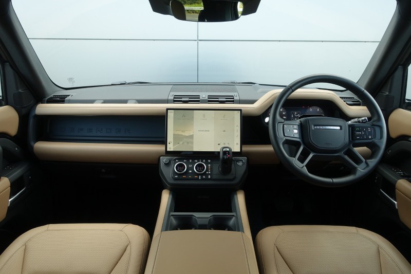 2026 (75) LAND ROVER DEFENDER 3.0 D350 X-Dynamic HSE 110 5dr Auto 5311187