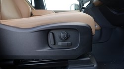 2026 (75) LAND ROVER DEFENDER 3.0 D350 X-Dynamic HSE 110 5dr Auto 5311235