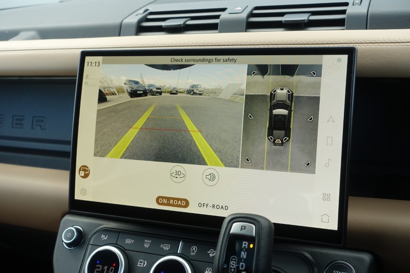 2026 (75) LAND ROVER DEFENDER 3.0 D350 X-Dynamic HSE 110 5dr Auto 5311190