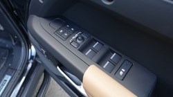 2026 (75) LAND ROVER DEFENDER 3.0 D350 X-Dynamic HSE 110 5dr Auto 5311238