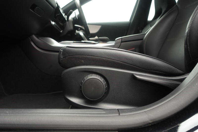 2021 (71) MERCEDES-BENZ A CLASS A35 4Matic Executive Edition 5dr Auto 5317857