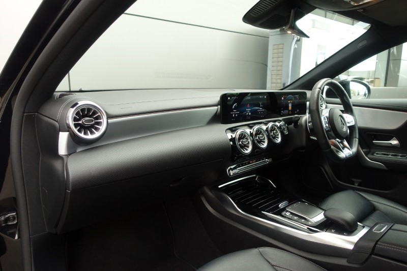 2021 (71) MERCEDES-BENZ A CLASS A35 4Matic Executive Edition 5dr Auto 5317856