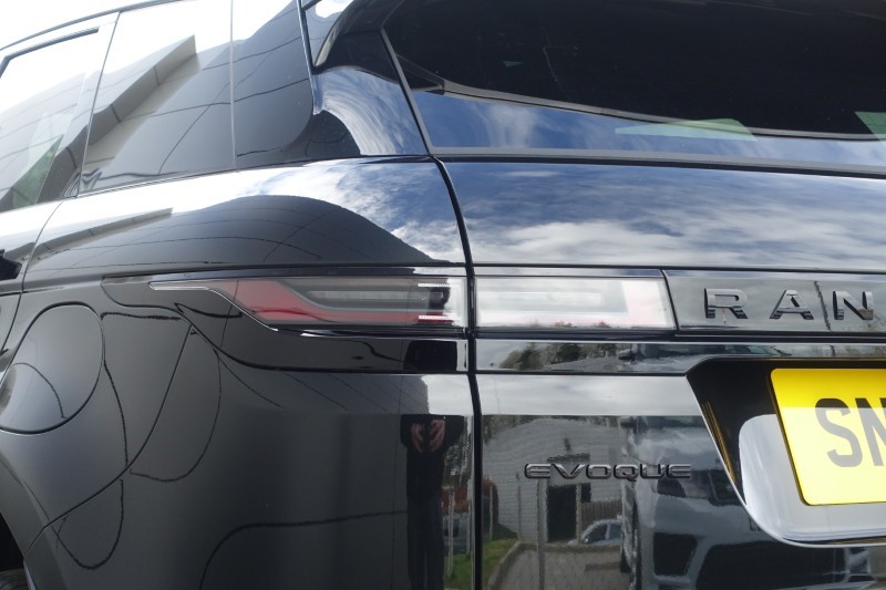 2025 (75) LAND ROVER RANGE ROVER EVOQUE 1.5 P270e Dynamic SE 5dr Auto 5295344