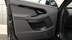 2025 (75) LAND ROVER RANGE ROVER EVOQUE 1.5 P270e Dynamic SE 5dr Auto 5295381
