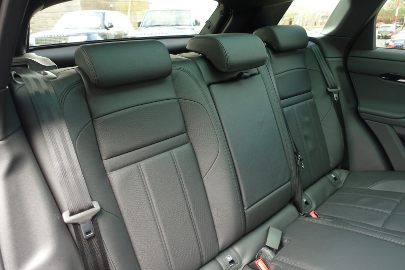 2025 (75) LAND ROVER RANGE ROVER EVOQUE 1.5 P270e Dynamic SE 5dr Auto 5295376