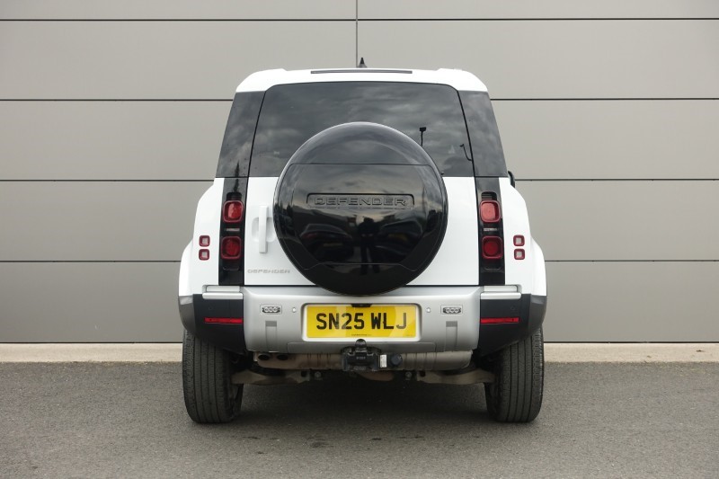 2025 (25) LAND ROVER DEFENDER 3.0 D350 S 90 3dr Auto 5381796