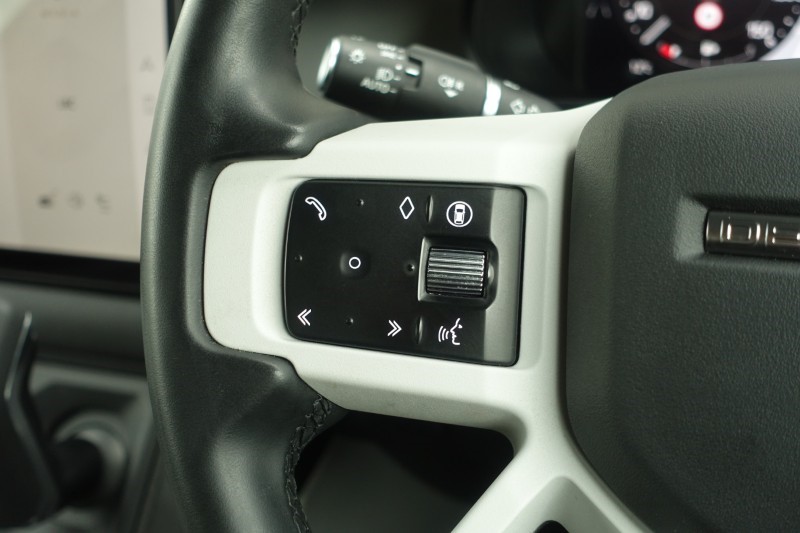 2025 (25) LAND ROVER DEFENDER 3.0 D350 S 90 3dr Auto 5381829