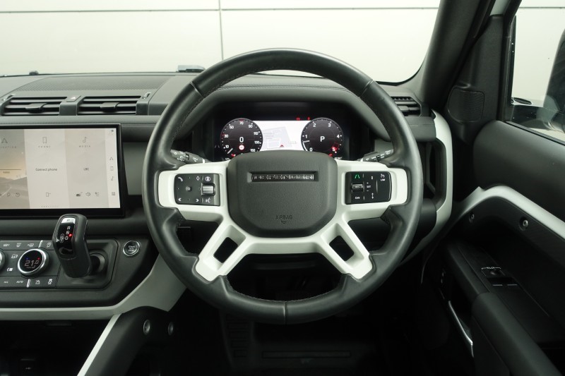 2025 (25) LAND ROVER DEFENDER 3.0 D350 S 90 3dr Auto 5381805