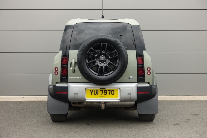 2023 (23) LAND ROVER COMMERCIAL DEFENDER 3.0 D250 Hard Top SE Auto 5382677