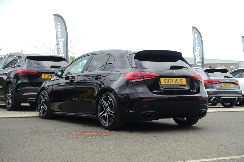 2021 (71) MERCEDES-BENZ A CLASS A35 4Matic Executive Edition 5dr Auto 5417215