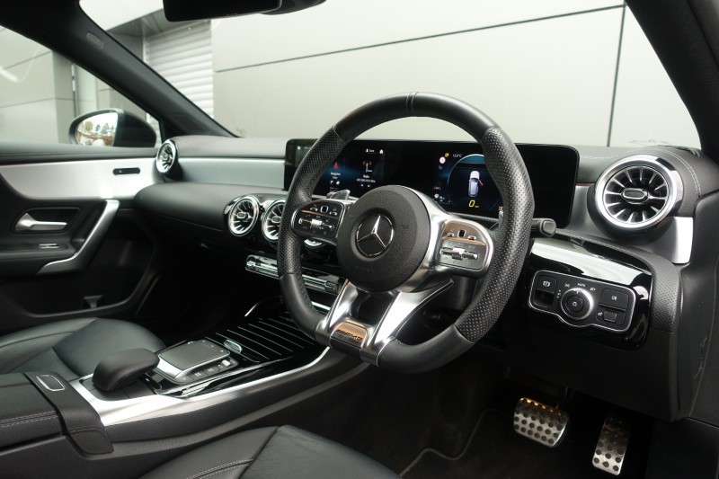 2021 (71) MERCEDES-BENZ A CLASS A35 4Matic Executive Edition 5dr Auto 5417253