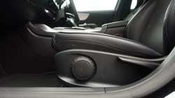 2021 (71) MERCEDES-BENZ A CLASS A35 4Matic Executive Edition 5dr Auto 5417268