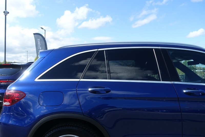 2020 (70) MERCEDES-BENZ GLC 300d 4Matic AMG Line Premium Pls 5dr 9G-Tronic 5340573