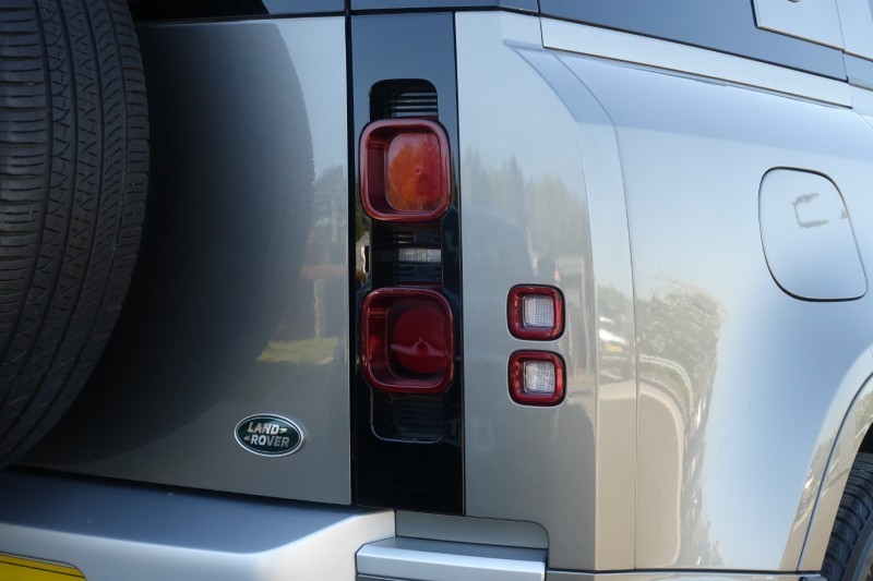 2022 (22) LAND ROVER DEFENDER 3.0 D250 XS Edition 110 5dr Auto 5350780