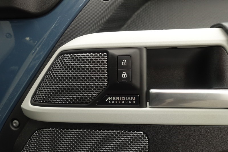 2022 (72) LAND ROVER DEFENDER 2.0 P400e X-Dynamic HSE 110 5dr Auto 5451562