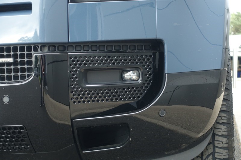 2022 (72) LAND ROVER DEFENDER 2.0 P400e X-Dynamic HSE 110 5dr Auto 5451543