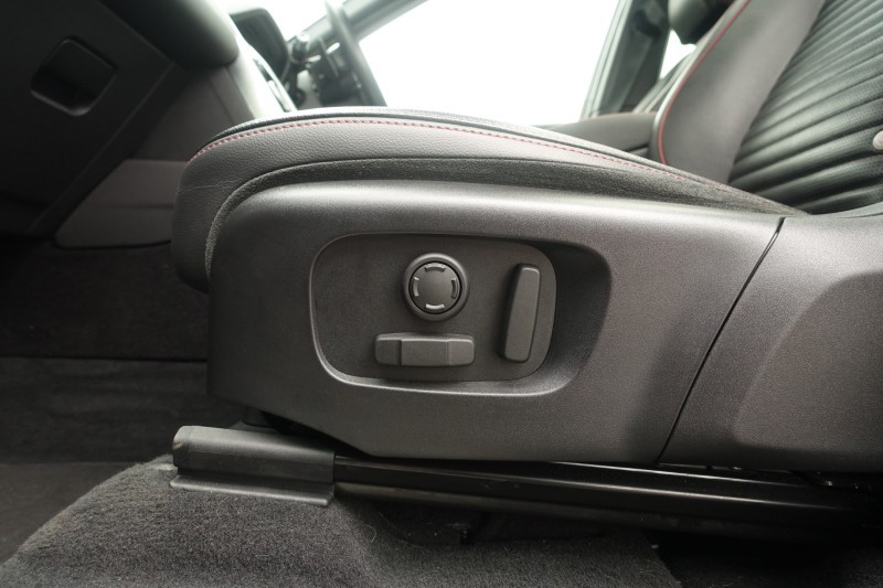 2021 (21) LAND ROVER DISCOVERY SPORT 1.5 P300e R-Dynamic SE 5dr Auto [5 Seat] 5365658