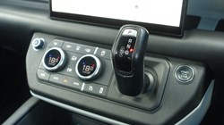 2022 (72) LAND ROVER DEFENDER 3.0 D250 HSE 90 3dr Auto 5571201