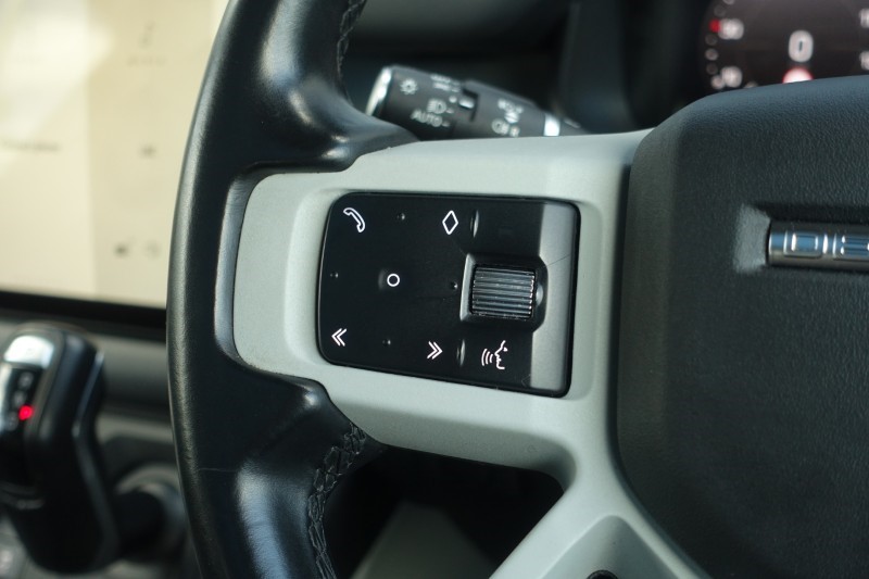 2022 (72) LAND ROVER DEFENDER 3.0 D250 HSE 90 3dr Auto 5571233